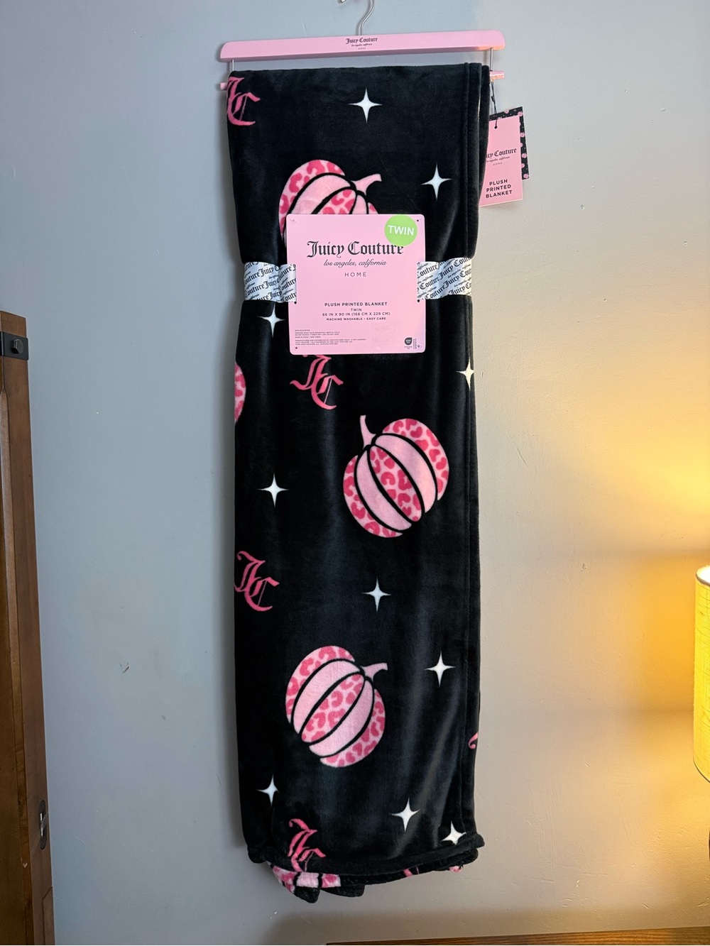Juicy Couture plush printed blanket size Twin